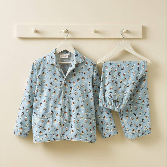 Barnpyjamas – Après-ski | Mjuk Flanell med Peter Pan-krage | OEKO-TEX® Certifierad