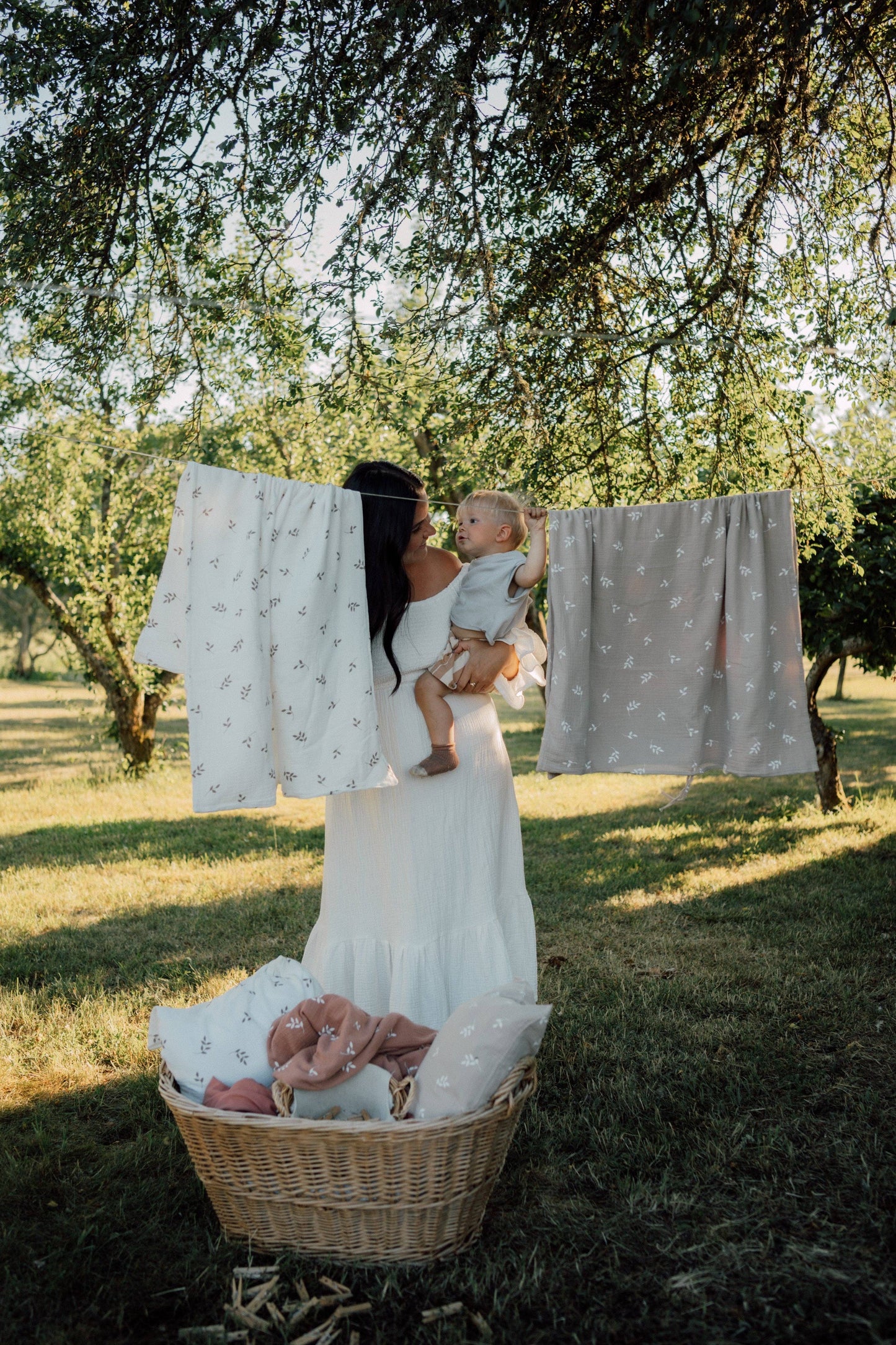 Ekologiskt Baby Påslakanset i Muslin – Cream Leaves | TISU – 100% Bomull