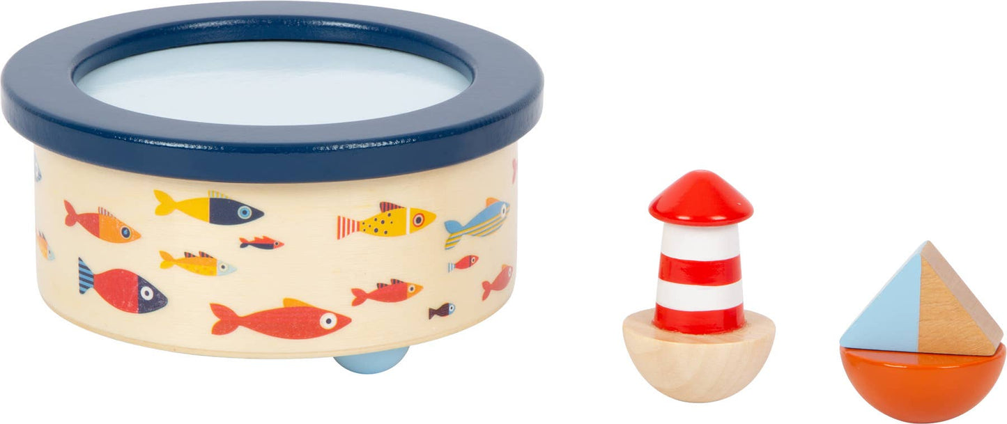 Speldosa i trä – Great Ocean med fyr & segelbåt