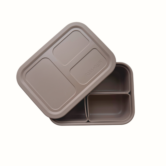 BARA BABY™ BentoBox “Kanelkaka” – Silikonmatslåda för Barn med 3 Modulära Fack | Tuggvänlig & Okrossbar