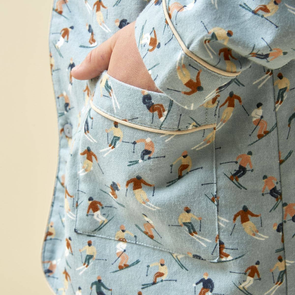 Barnpyjamas – Après-ski | Mjuk Flanell med Peter Pan-krage | OEKO-TEX® Certifierad