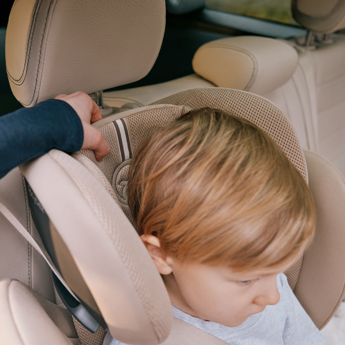 Bilbarnstol i-Size – Cybex Pallas G2 (76–150 cm), ISOFIX + Top Tether, svart | R129/04