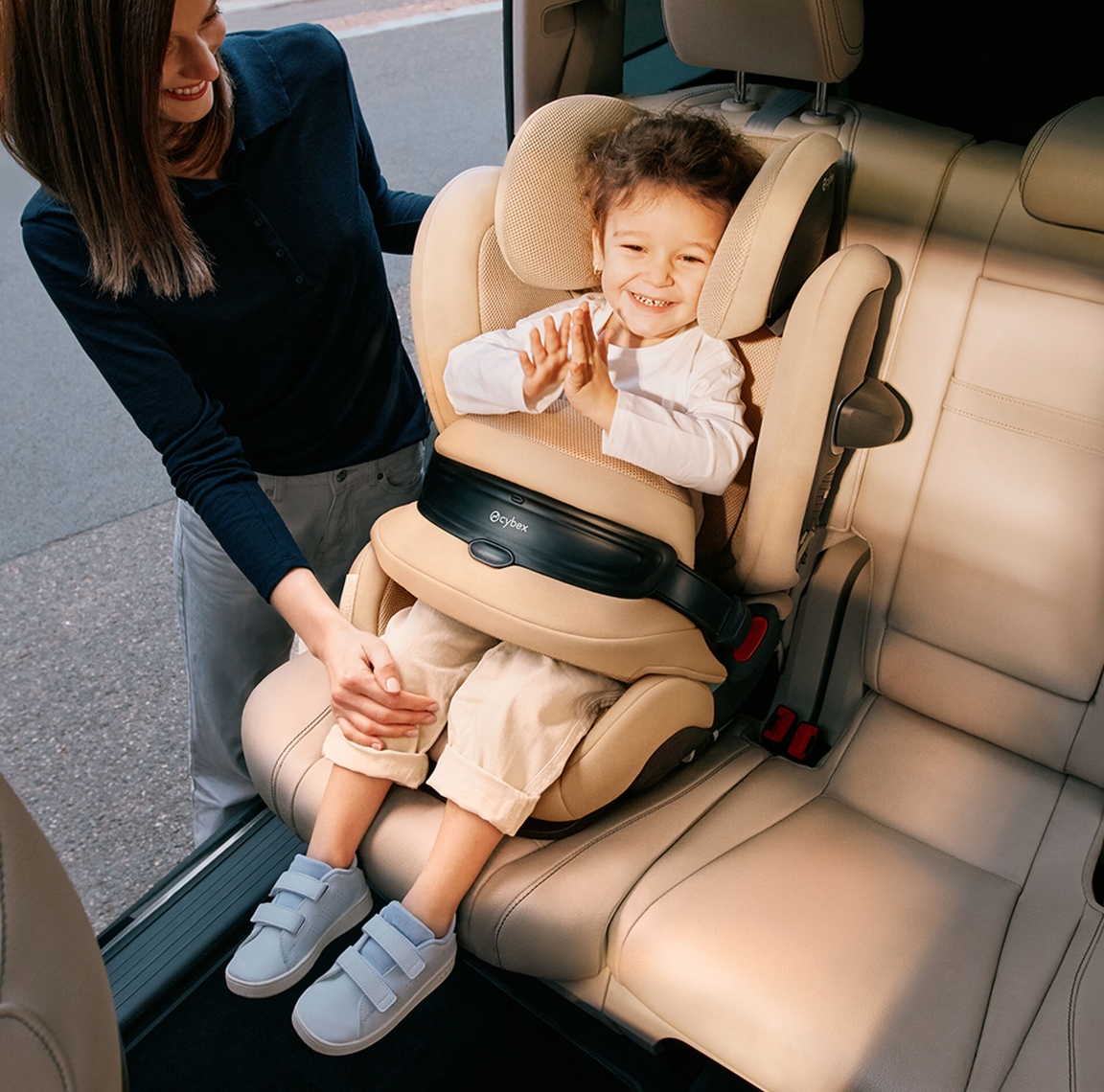 Bilbarnstol i-Size – Cybex Pallas G2 (76–150 cm), ISOFIX + Top Tether, svart | R129/04