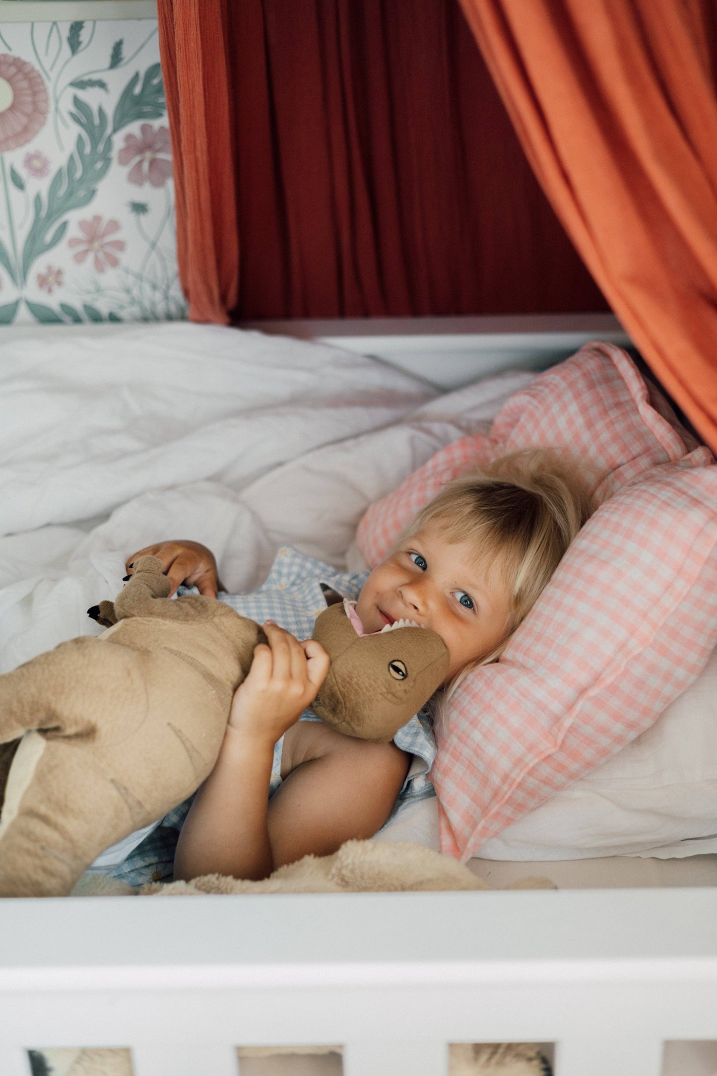 Påslakanset barn – Pink Gingham i mjuk muslin (85×125 + 40×60 cm)