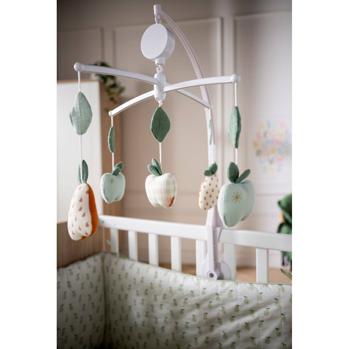 Musikmobil – Botanica | Spjälsängsmobil med Frukter & Musik | EN71 | 36×55×26 cm