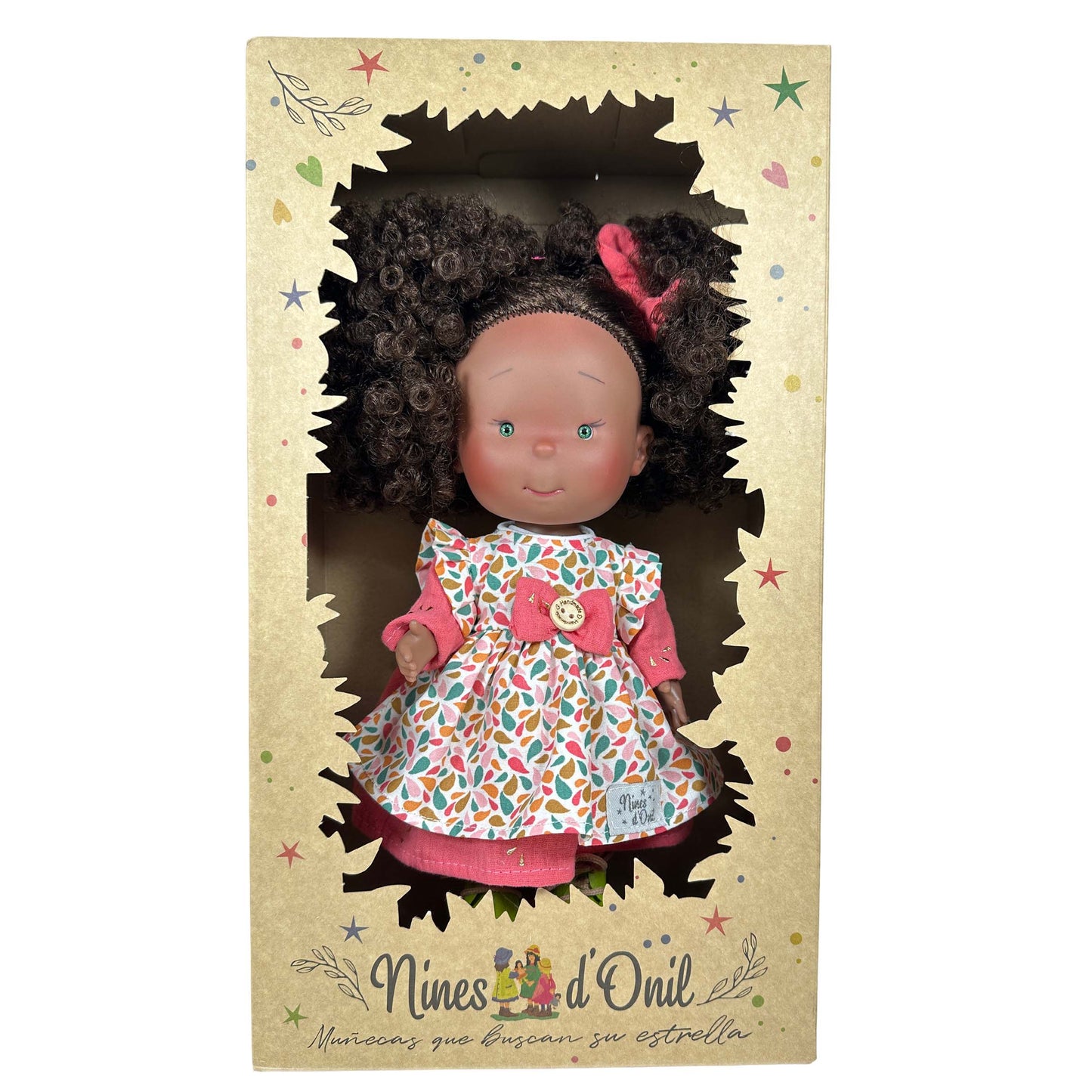 PIPPA Countryside – Vinyldocka 30 cm (badbar) Mörk hudton