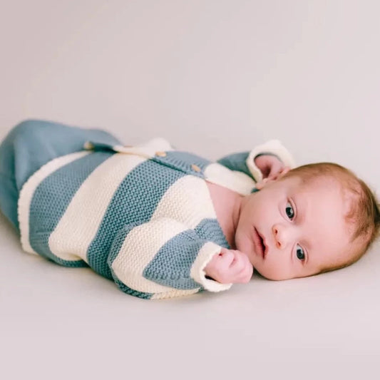 Nyfödd Cardigan Länkar Jeans-Ecru - Ekologisk Bomull, Stickad Jacka med Olivträknappar