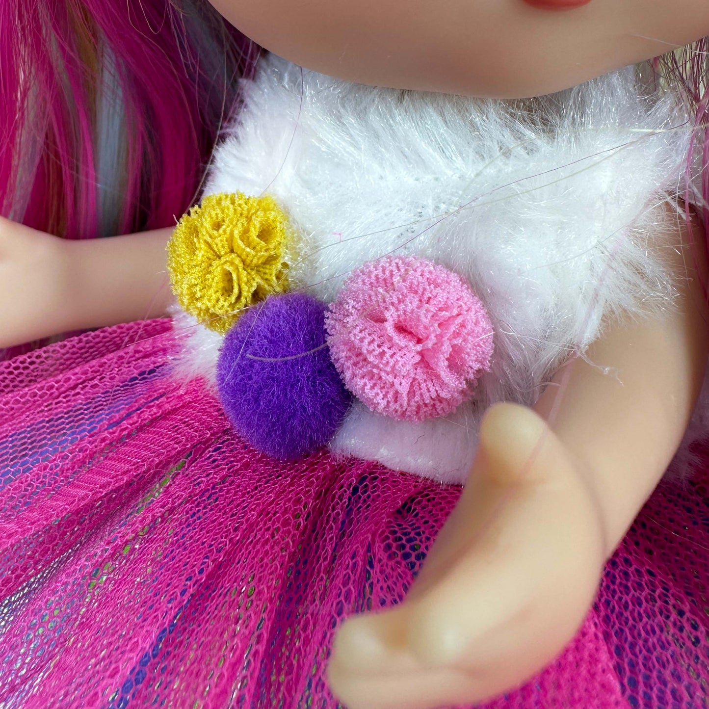 LITTLE MIA Happy Birthday – vinyldocka 23 cm (badbar), handgjord i Spanien