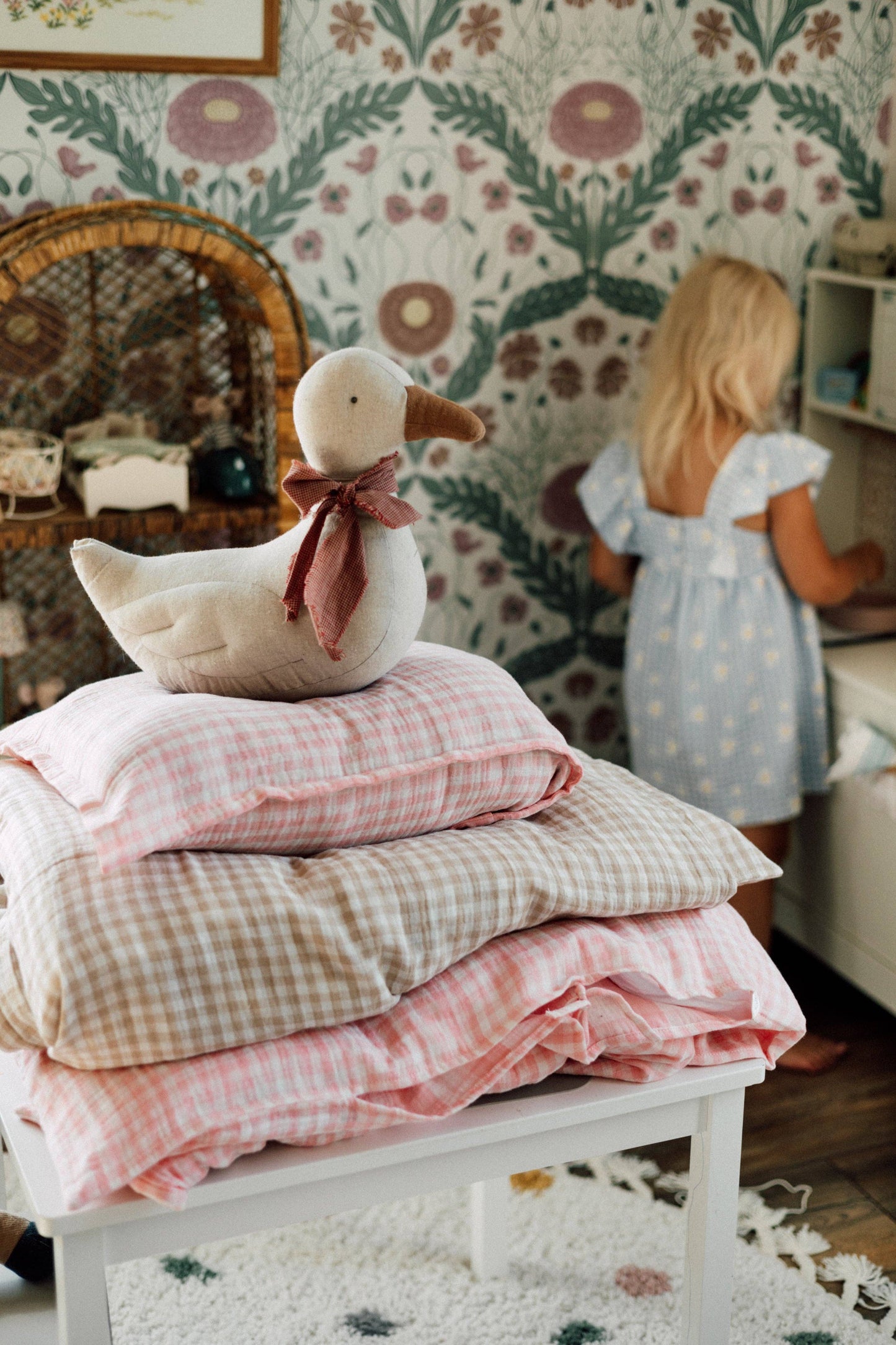 Påslakanset barn – Pink Gingham i mjuk muslin (85×125 + 40×60 cm)