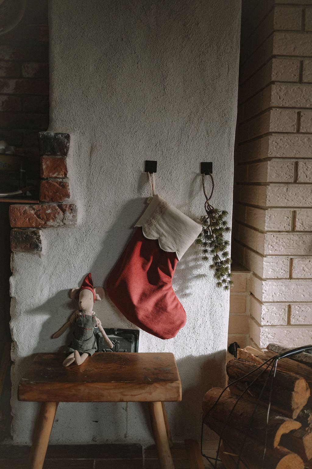 Julstrumpa Rouge i Sammet & Japansk Bomull | 37 cm med Upphängning