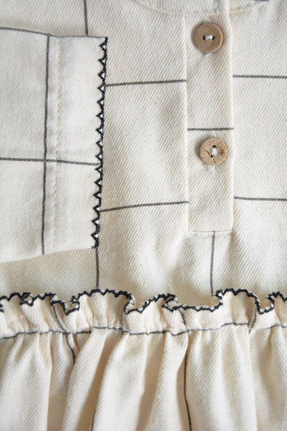 Sarah klänning baby/flicka i rutigt mönster – Ekologisk bomull