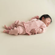 Babyset nyfödd i ekologisk bomull – Rosa/Ecru