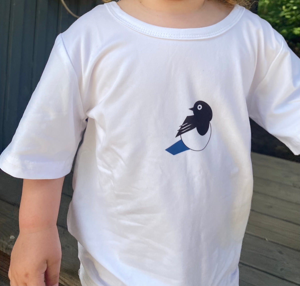 Oversized barn-T-shirt Skata – vit – BaraBaby – detaljbild 4