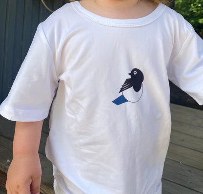 BaraBaby Oversized Children's T-shirt - Ultra-soft White with Little Magpie Print