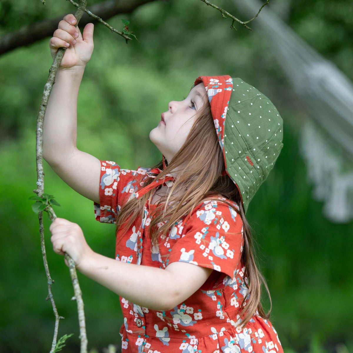 Reversibel solhatt Little Rabbits – produktbild 6