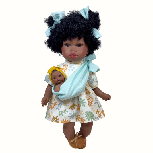Docka Alika med baby – 40 cm – Nines Artesanals d'Onil Dolls
