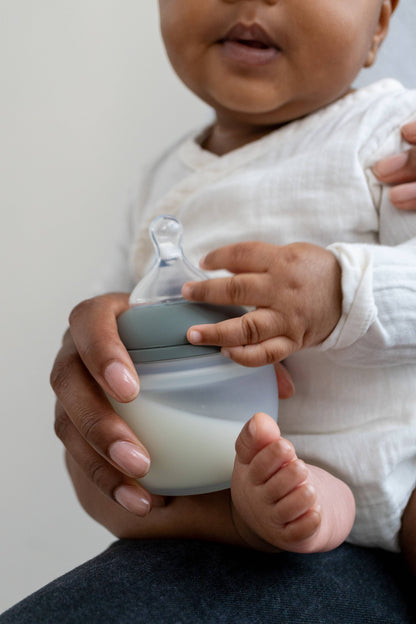 Nappflaska nyfödd Sand 150 ml (0–24 månader) – Élhea | BPA-fri & Antikolik