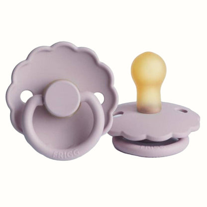 Daisy Napp – Soft Lilac 0-6m | Naturgummi Latex | Tillverkad i Danmark | BPA-fri