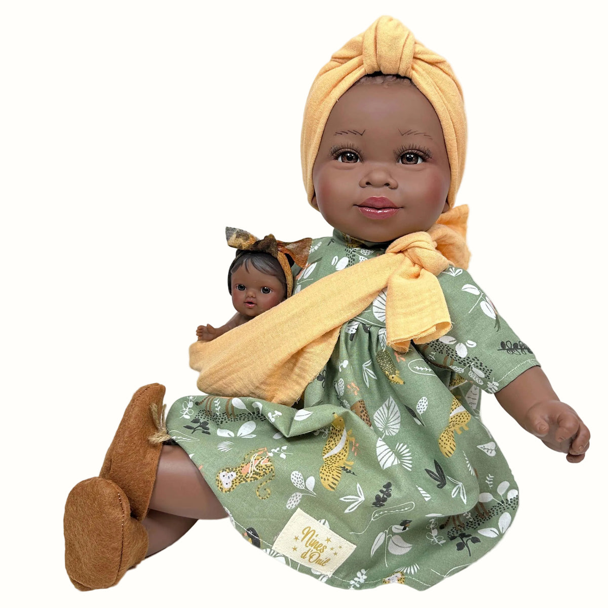 Babydocka María Green – 45 cm – Nines Artesanals d'Onil Dolls