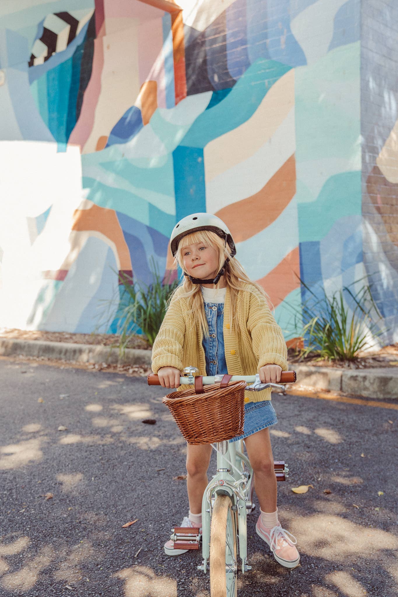 Banwood – 16" Classic Barncykel Vintage Pale Mint | Retroinspirerad Barncykel med Korg