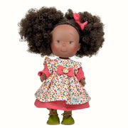 Vinyldocka Pippa Countryside – mörk hudton – Nines Artesanals d'Onil Dolls