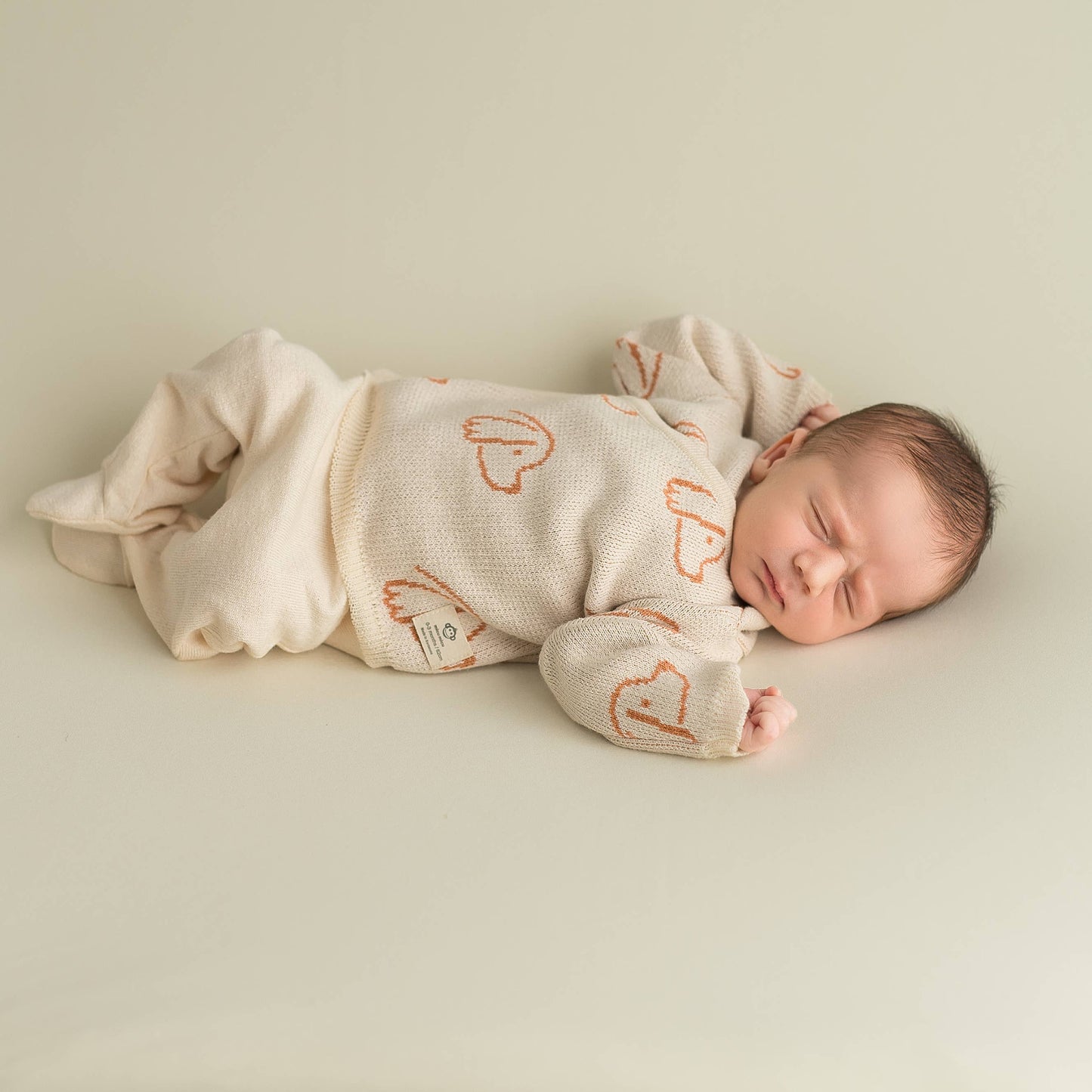 Babyset Nyfödd Ecru Dogs – 4-delat Startpaket i Ekologisk Bomull | Micu Micu
