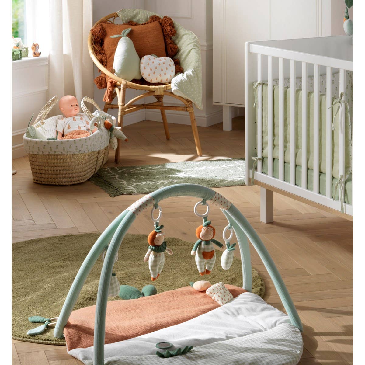 Babygym med aktivitetsmatta – Botanica, 83 × 83 cm