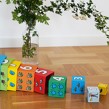 Pippi stapeltorn – 10 stapelkuber i kartong