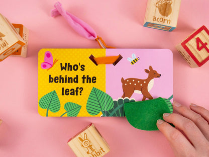 Barnvagnsbok med filtflikar – In the Forest