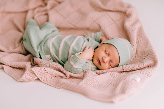 Babyfilt i ekologisk bomull – Pink Plaid