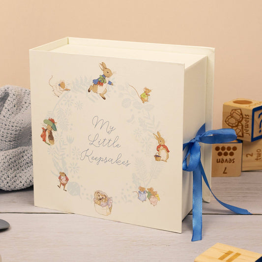 Peter Rabbit minnesbox för baby med sex lådor och blått band