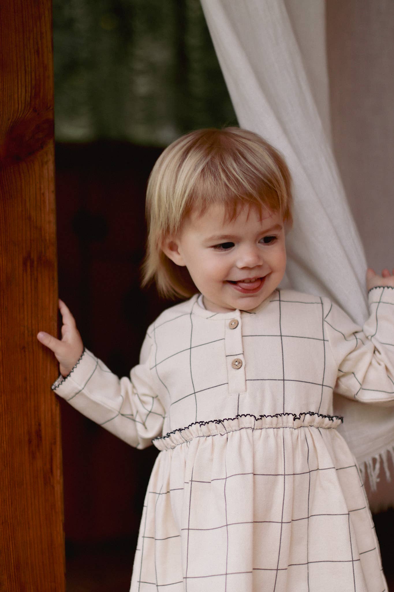 Sarah klänning baby/flicka i rutigt mönster – Ekologisk bomull