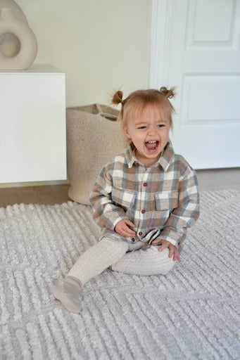 Stylish baby and toddler shirt in checkered pattern with pockets