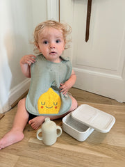 Babyhaklapp Lola Lemon i frotté – the cotton cloud – detaljbild 2