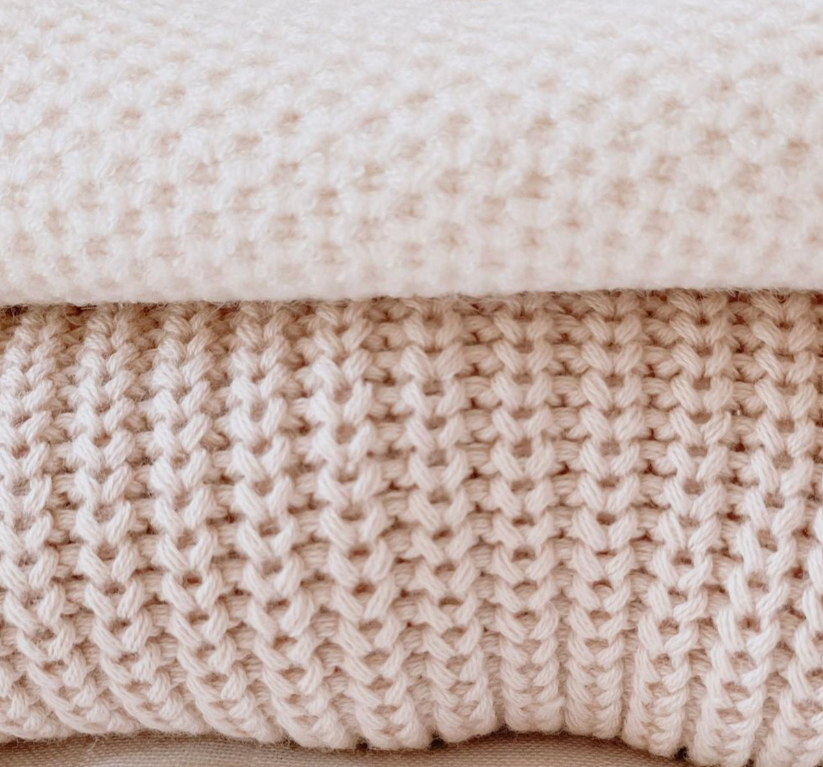 Stickad oversized tröja i bomull – barn – BaraBaby – detaljbild 2