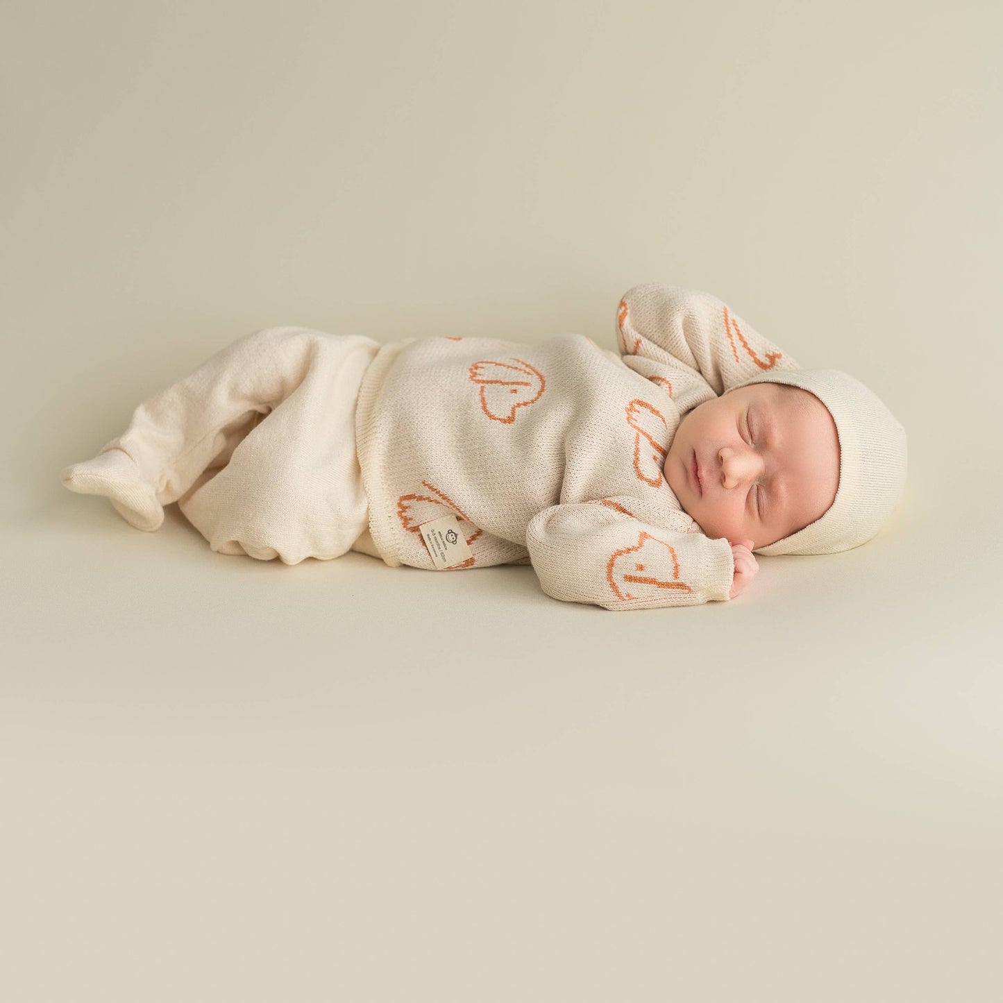 Babyset Nyfödd Ecru Dogs – 4-delat Startpaket i Ekologisk Bomull | Micu Micu