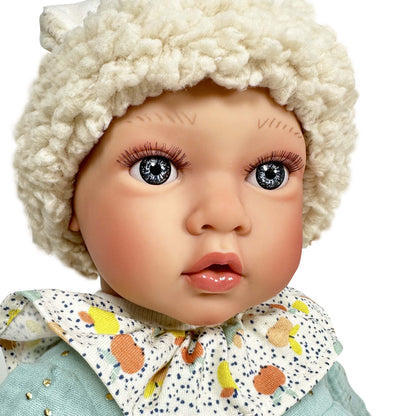 Handgjord bebisdocka för barn – Little Susette Mint Docka 40 cm