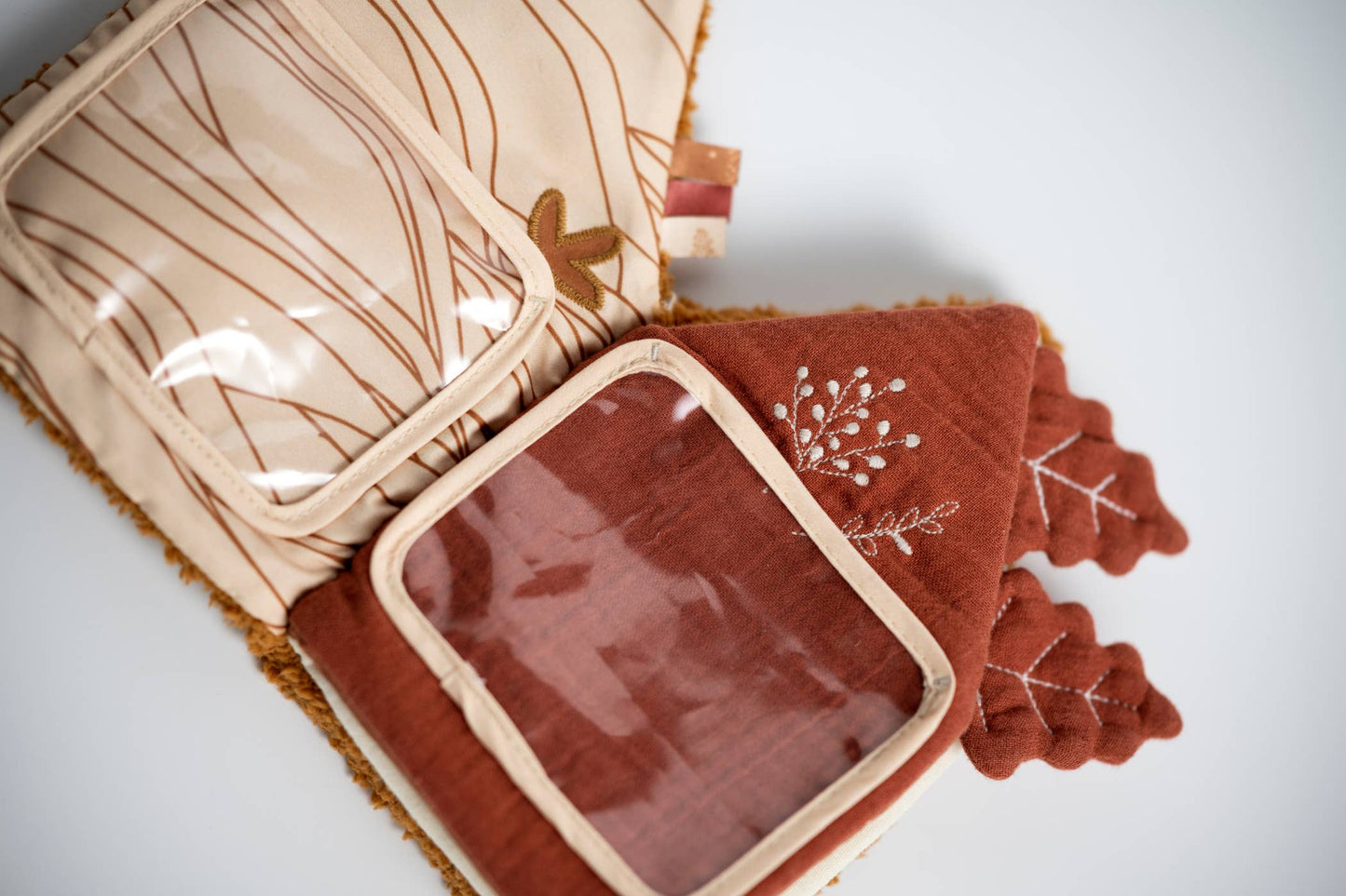 Aktivitetsbok i tyg för bebis – Sauthon Orsino Sherpa