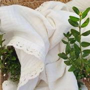 Ekologisk muslinfilt med spets – Vit – Summerville organic – detaljbild 8