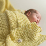 Mjukgul babyfilt 80x100 cm i ekologisk bomull från micu micu