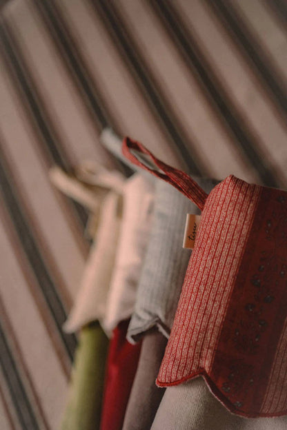 Julstrumpa Rouge i Sammet & Japansk Bomull | 37 cm med Upphängning