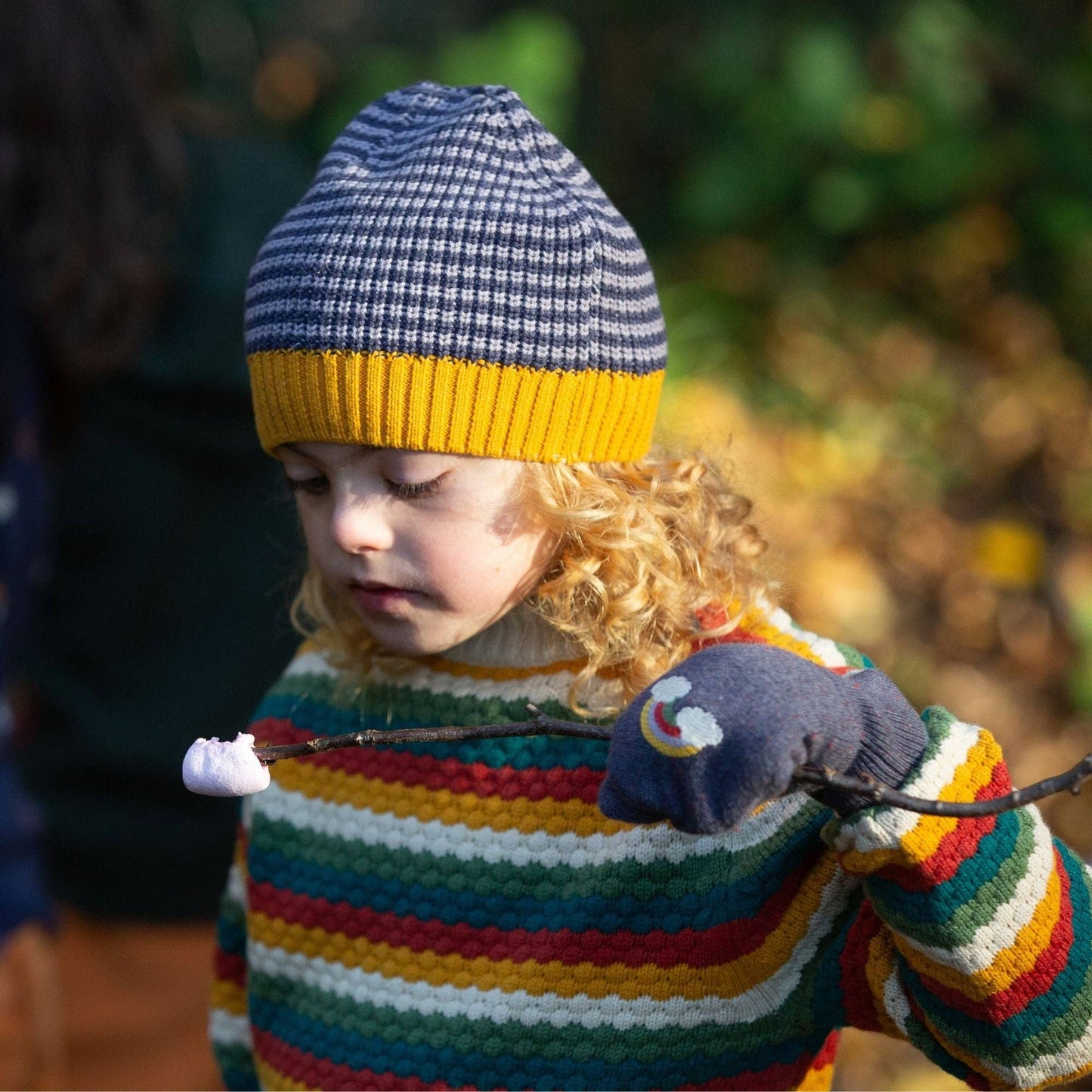 Stickad tröja barn – Honeycomb Rainbow (ekologisk bomull) | Little Green Radicals