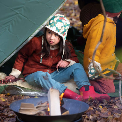 Hedgerow sherpa-mössa för nyfödd (0–6 mån) – ekologisk & varm