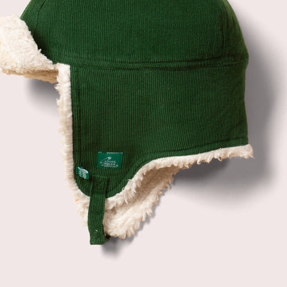 Vintermössa barn – Vintage Green, ekologisk sherpa & knäppbar hakrem | Little Green Radicals