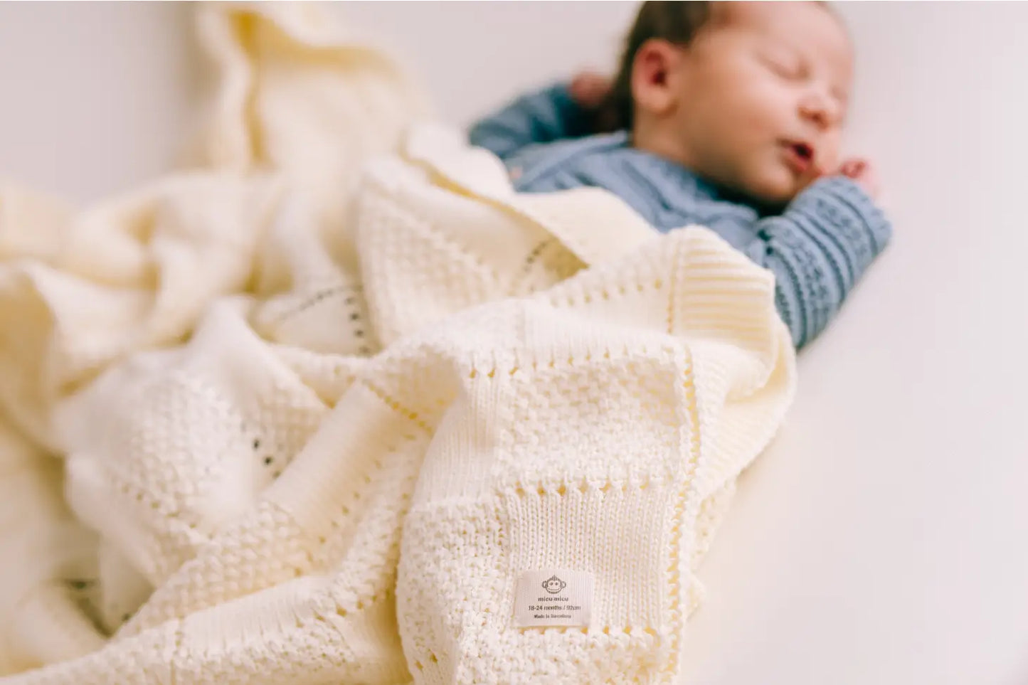 Newborn Baby blanket Bara Blue from organic cotton - Barcelona Collection 