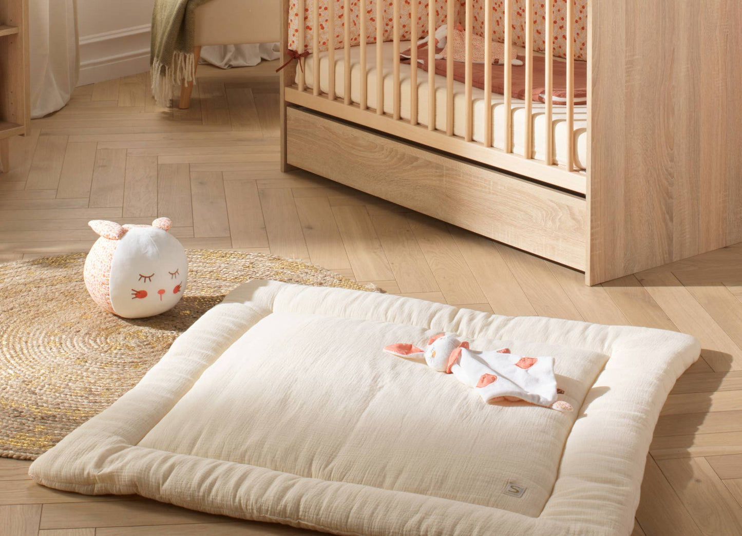 Lekmatta i dubbel bomullsmuslin – Vanilla (100×100×5 cm)