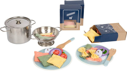 Pasta Chef Set – leksaksmat & kökstillbehör i trä/filt