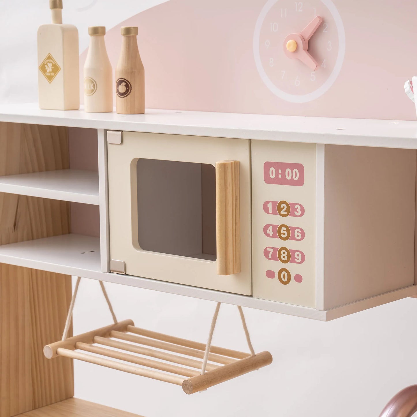 Barnkök i trä – Rosa Komplett med tvättmaskin & realistiska tillbehör (3+)